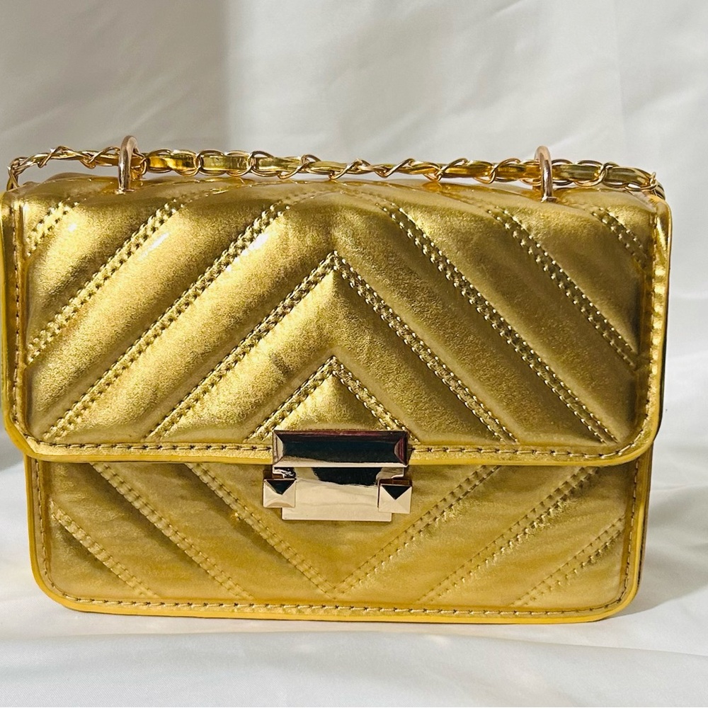 NWT/NIB Gold Quilted Chain Shoulder Bag / Source Unknown - Picture 9 of 9